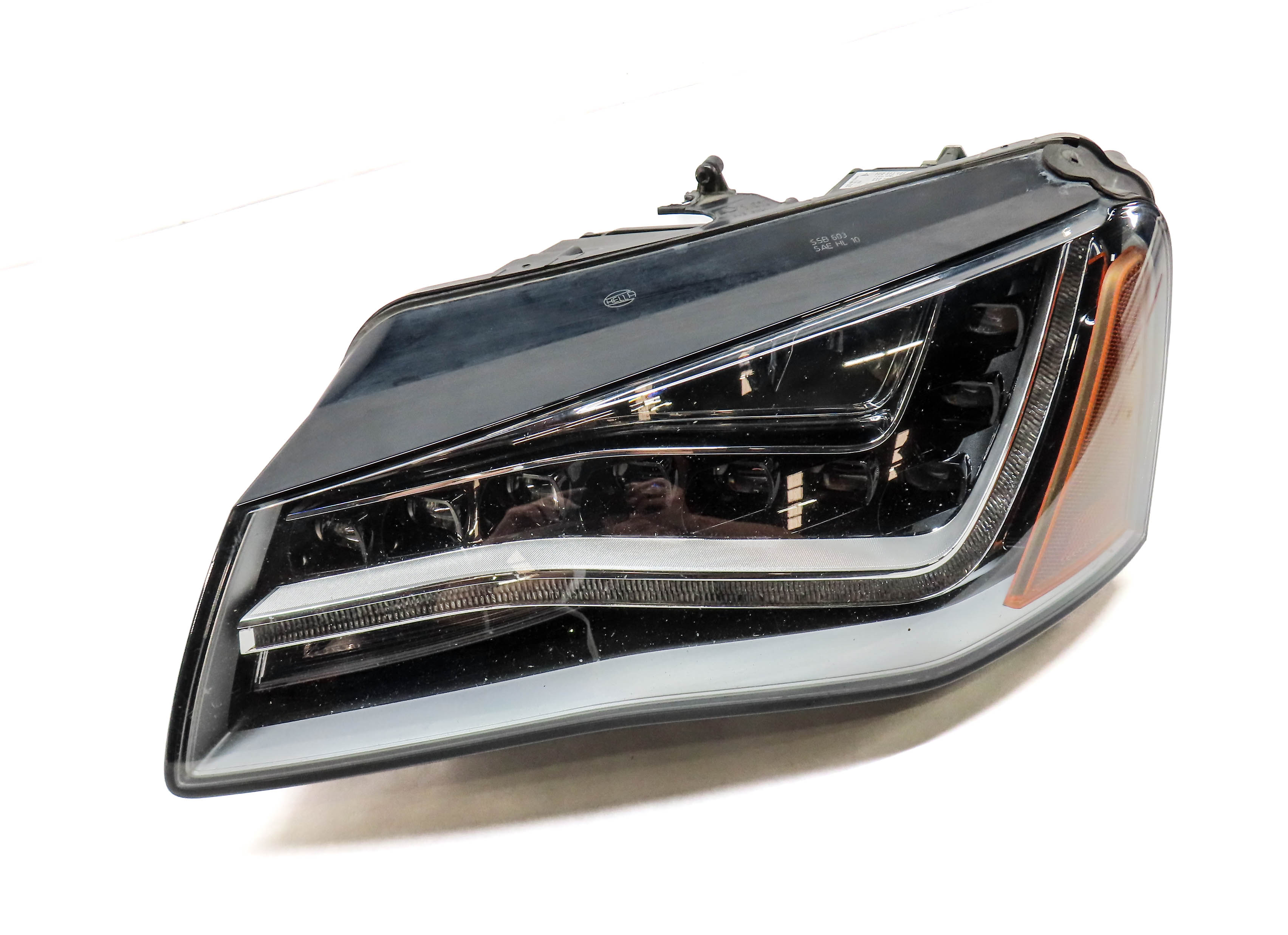 2011-2014 AUDI A8 (D4 4H) LEFT DRIVER DRL LED HEADLIGHT LIGHT LAMP (OPT 8EY) — exact item pictured